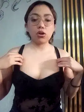 criscrispdv online show from February 27, 2026, 11:27 pm