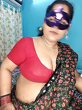 Snapshot of hevensex143 chatting on February 13, 2026, 8:16 pm hevensex143 online show from February 13, 2026, 8:16 pm