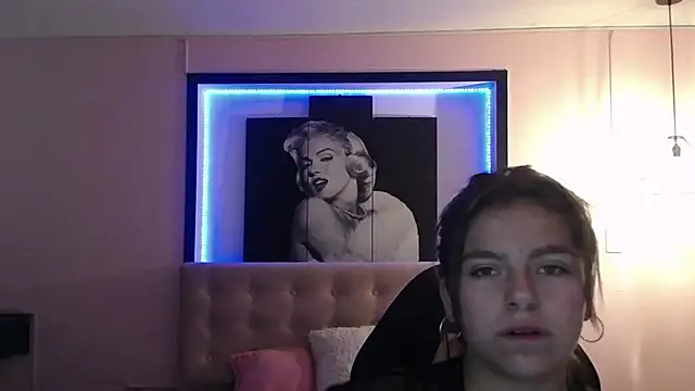 Kitten Cam online show from January 30, 2025, 12:27 pm