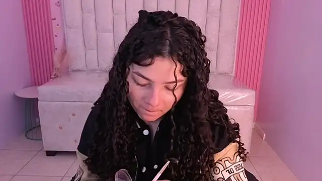 shalon diaz s online show from February 24, 2026, 1:20 pm