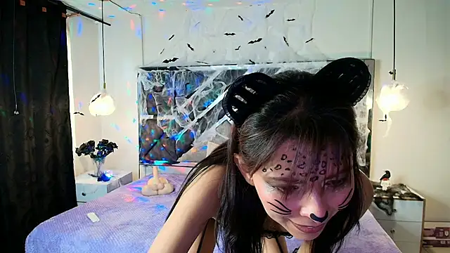 Snapshot of MysticMature chatting on October 9, 2025, 5:11 pm MysticMature online show from October 9, 2025, 5:11 pm