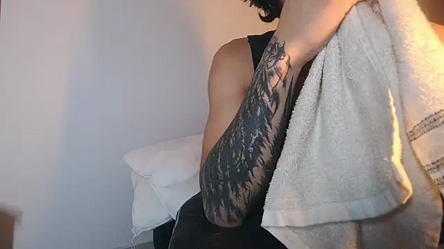 Snapshot of jord4nn__ chatting on January 22, 2025, 7:14 am jord4nn online show from January 22, 2025, 7:14 am