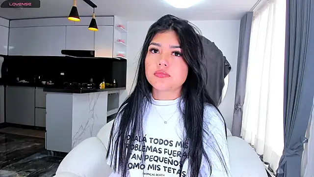 Snapshot of 1lubonnie chatting on March 14, 2025, 10:05 pm 1lubonnie online show from March 14, 2025, 10:05 pm