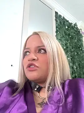 Snapshot of victoria__floyd chatting on November 20, 2025, 9:47 pm victoria floyd online show from November 20, 2025, 9:47 pm