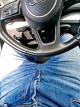 Snapshot of Nzino1983 chatting on March 14, 2026, 10:21 am Nzino1983 online show from March 14, 2026, 10:21 am