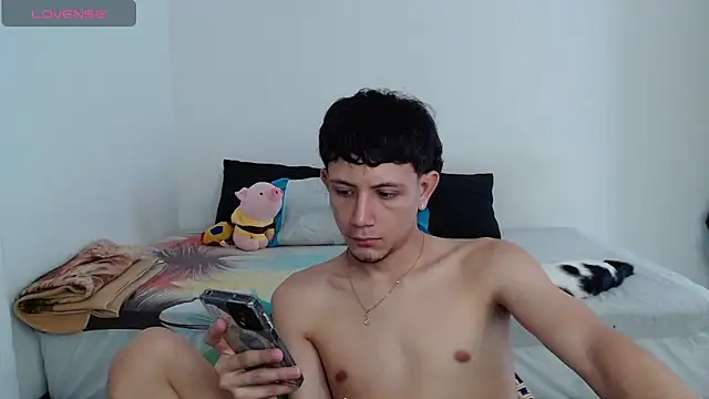 Snapshot of cute_mathew chatting on March 11, 2025, 8:20 pm cute mathew online show from March 11, 2025, 8:20 pm
