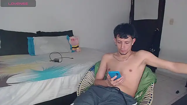 Snapshot of cute_mathew chatting on March 18, 2025, 12:49 am cute mathew online show from March 18, 2025, 12:49 am