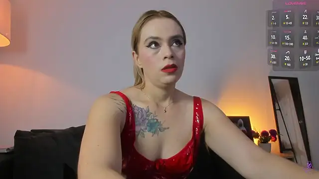 RayaCarr  online show from March 13, 2026, 1:07 pm