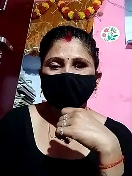 Snapshot of Bhavya_Bhan chatting on March 18, 2025, 5:42 pm Bhavya Bhan online show from March 18, 2025, 5:42 pm