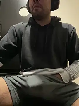 miguelale31 online show from January 26, 2025, 10:34 am