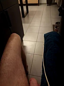 guilove5 online show from January 19, 2025, 8:30 pm