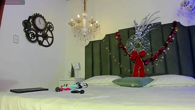 Snapshot of AnthonelaRusso_ chatting on December 18, 2025, 3:56 am AnthonelaRusso online show from December 18, 2025, 3:56 am