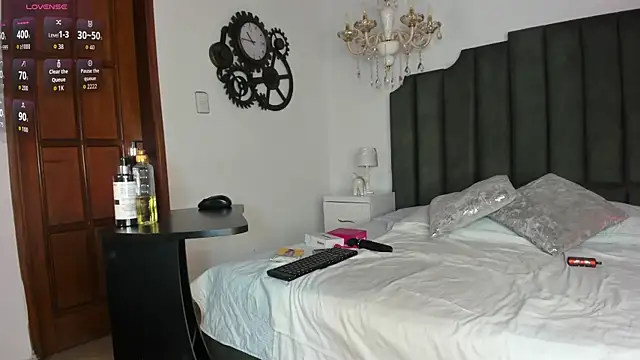 Snapshot of AnthonelaRusso_ chatting on February 18, 2026, 3:46 am AnthonelaRusso online show from February 18, 2026, 3:46 am