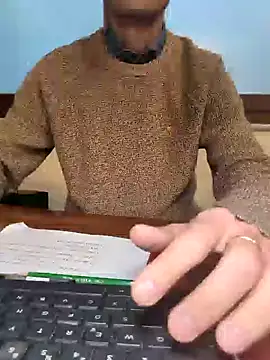 AvvocatoPorco online show from October 20, 2025, 9:32 am