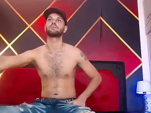 Snapshot of Cristian_white chatting on February 9, 2025, 7:19 pm Cristian white online show from February 9, 2025, 7:19 pm