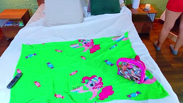 tinyy whore18 online show from April 4, 2026, 8:34 am