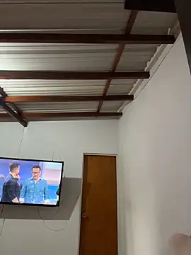 Bella Smiith  online show from November 24, 2025, 4:40 pm