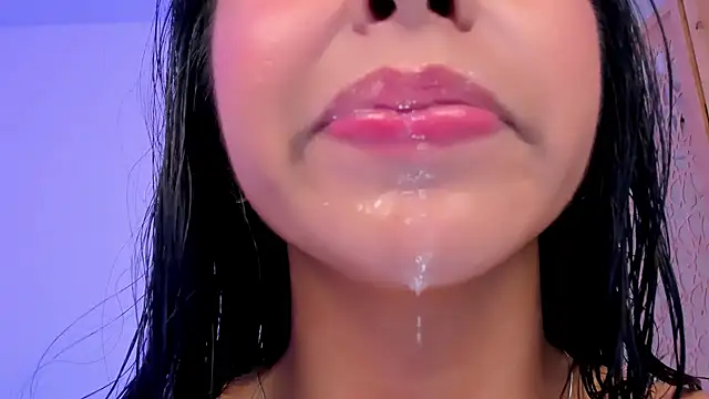 sophierooy22 online show from December 15, 2024, 8:15 pm