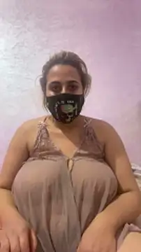 Snapshot of Lola-Sexxx chatting on February 6, 2025, 8:45 pm Lola-Sexxx online show from February 6, 2025, 8:45 pm