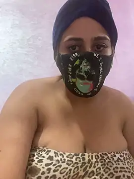 Snapshot of Lola-Sexxx chatting on February 8, 2025, 7:49 pm Lola-Sexxx online show from February 8, 2025, 7:49 pm