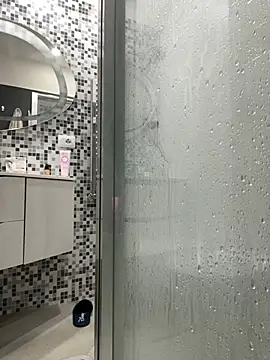 Greeneyes0820 online show from January 27, 2025, 2:24 pm