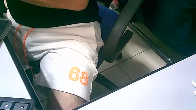 Greeneyes0820 online show from September 17, 2025, 11:01 am