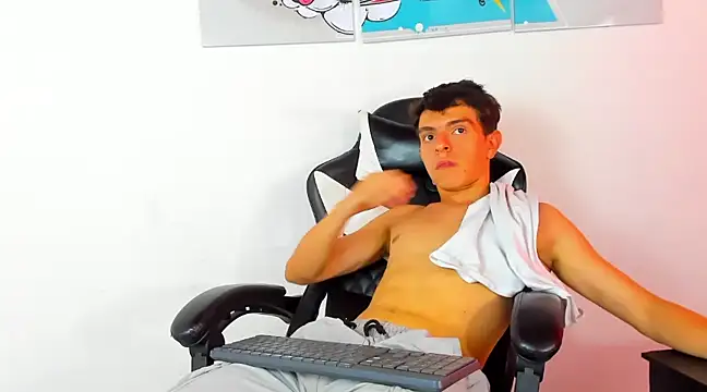 Ricardo fernandez69 online show from January 22, 2025, 6:41 pm