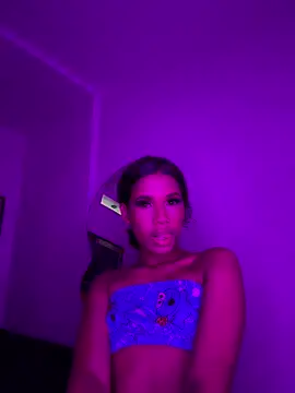 zoelily online show from June 7, 2026, 12:59 am