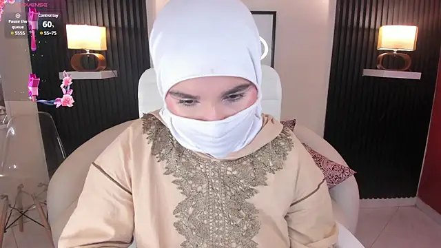 Snapshot of Ayha_khalaf chatting on March 14, 2025, 7:04 am Ayha khalaf online show from March 14, 2025, 7:04 am