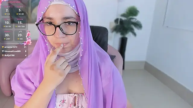 Snapshot of Ayha_khalaf chatting on September 25, 2025, 1:09 am Ayha khalaf online show from September 25, 2025, 1:09 am