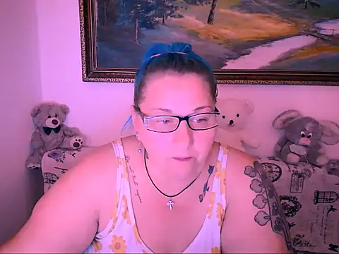 mayamayx online show from September 20, 2025, 7:48 pm