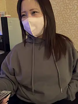 ran xx x online show from February 27, 2025, 3:14 am