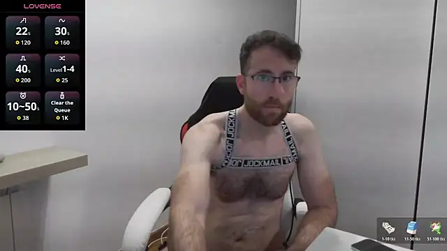 Snapshot of machohiberiko chatting on December 21, 2025, 6:48 pm machohiberiko online show from December 21, 2025, 6:48 pm