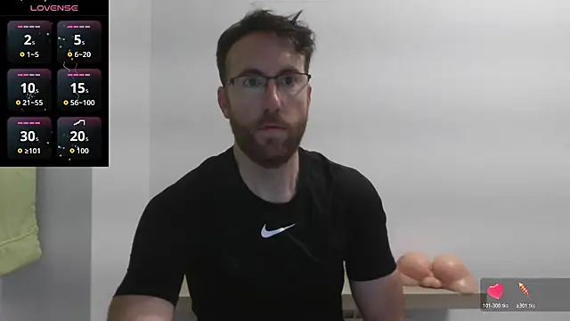 Snapshot of machohiberiko chatting on January 8, 2026, 7:27 pm machohiberiko online show from January 8, 2026, 7:27 pm