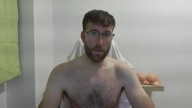 Snapshot of machohiberiko chatting on January 9, 2026, 4:43 pm machohiberiko online show from January 9, 2026, 4:43 pm