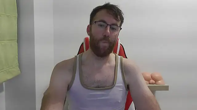 Snapshot of machohiberiko chatting on January 13, 2026, 7:30 pm machohiberiko online show from January 13, 2026, 7:30 pm