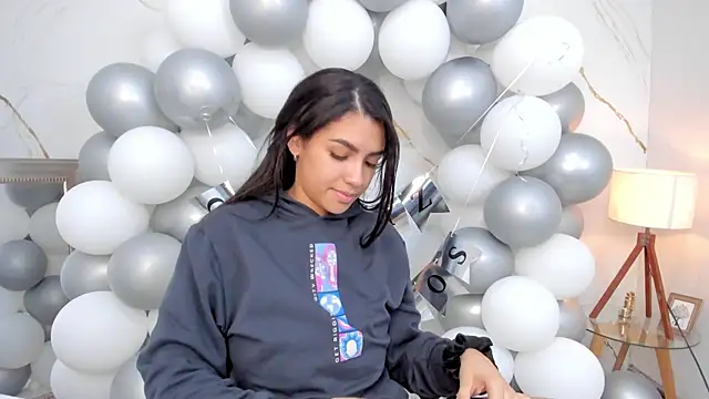 Snapshot of fierygroup chatting on October 10, 2025, 11:48 pm fierygroup online show from October 10, 2025, 11:48 pm