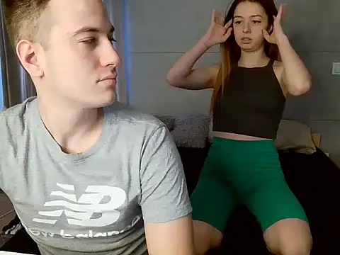 adam-tessa-morel online show from January 22, 2025, 1:21 pm