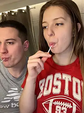 adam-tessa-morel online show from January 31, 2025, 7:40 pm