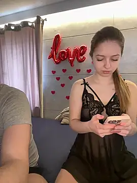 adam-tessa-morel online show from February 25, 2025, 11:19 am