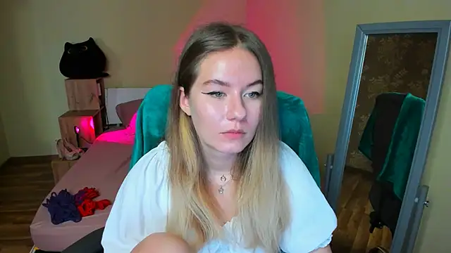 EmilyPaw online show from January 31, 2025, 9:48 am