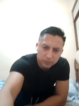 LuisMex1998 online show from October 24, 2025, 1:46 am