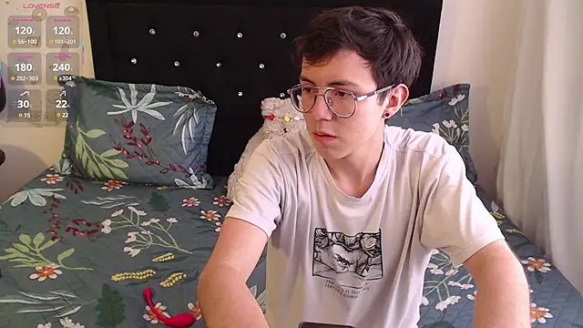 Tina 4 Charlie online show from February 24, 2025, 5:53 pm