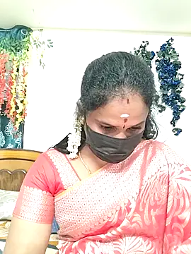 Snapshot of Tamil_Aathira chatting on October 5, 2025, 5:44 pm Tamil Aathira online show from October 5, 2025, 5:44 pm