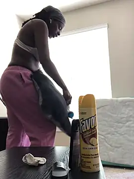 theprettysoles online show from June 24, 2026, 3:22 pm