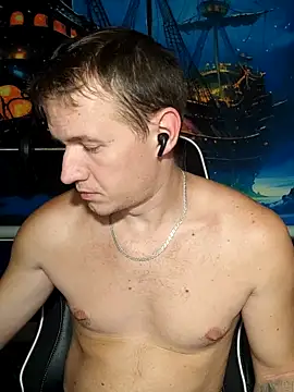 Snapshot of DiMastyzzz chatting on November 4, 2025, 7:02 pm DiMastyzzz online show from November 4, 2025, 7:02 pm