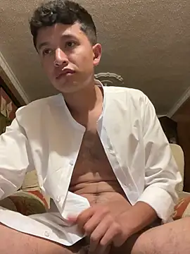 Snapshot of sebaxx8_ chatting on February 9, 2025, 5:29 am sebaxx8 online show from February 9, 2025, 5:29 am