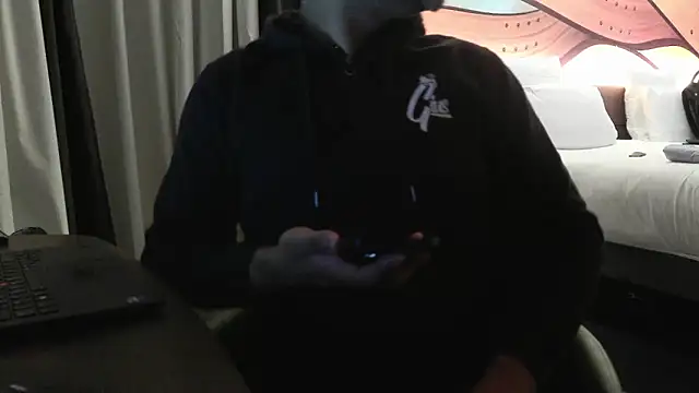 Snapshot of IndienTiger chatting on February 11, 2026, 9:20 pm IndienTiger online show from February 11, 2026, 9:20 pm