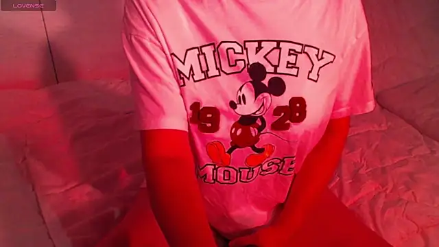 sweetchani666 online show from September 26, 2025, 2:21 pm