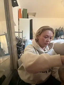 blissdimicco online show from November 29, 2025, 1:25 pm